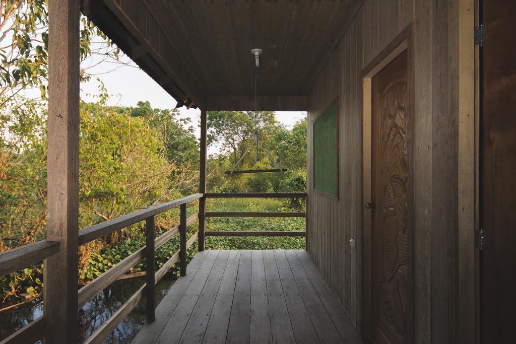 Amazon Arowana Lodge Careiro Екстериор снимка