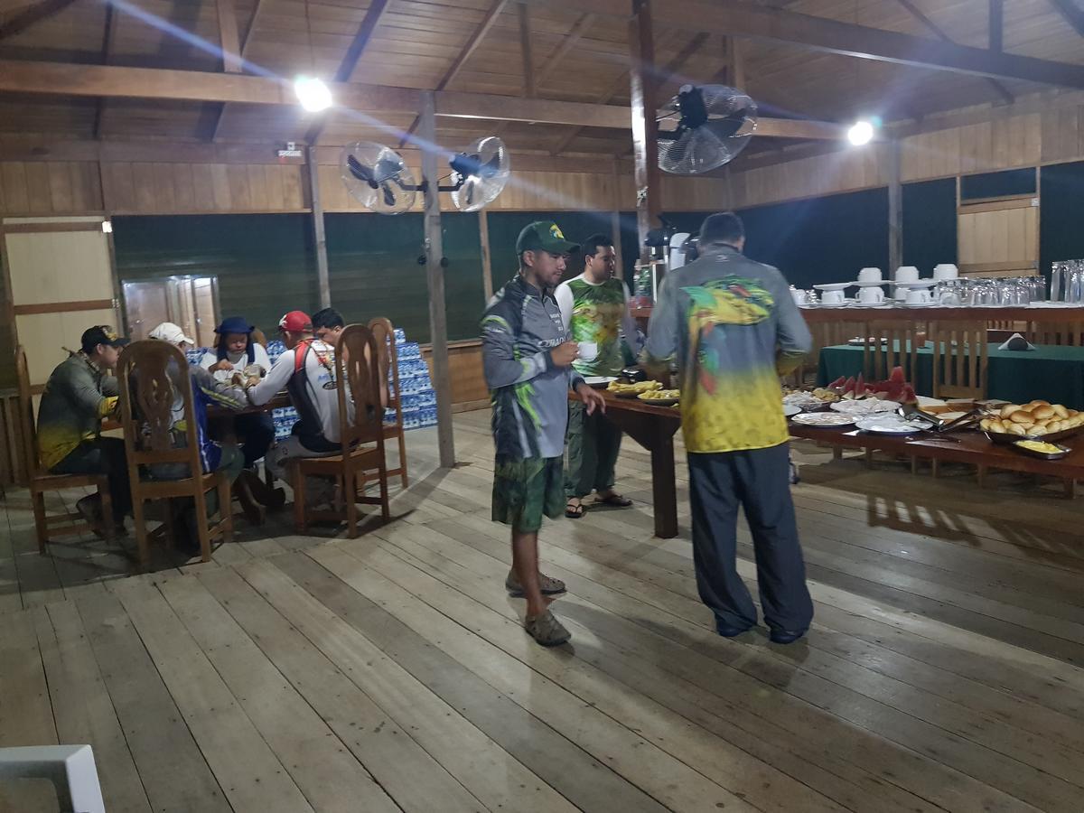 Amazon Arowana Lodge Careiro Екстериор снимка