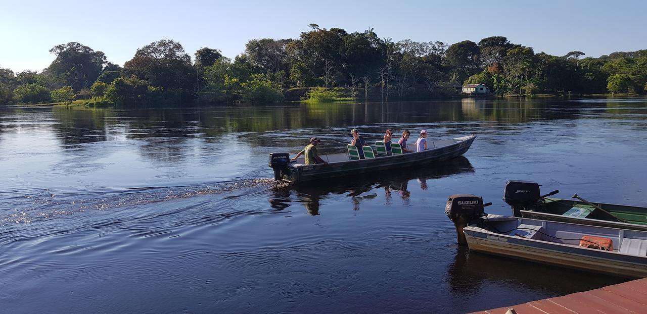 Amazon Arowana Lodge Careiro Екстериор снимка