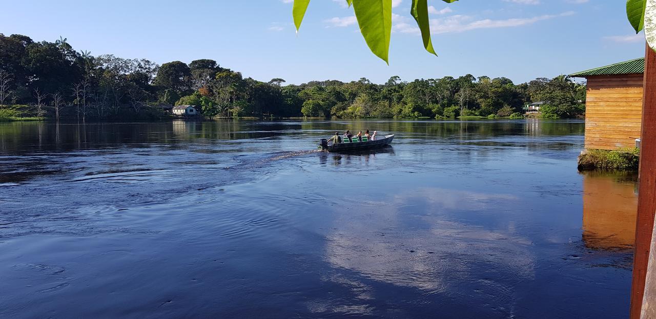 Amazon Arowana Lodge Careiro Екстериор снимка